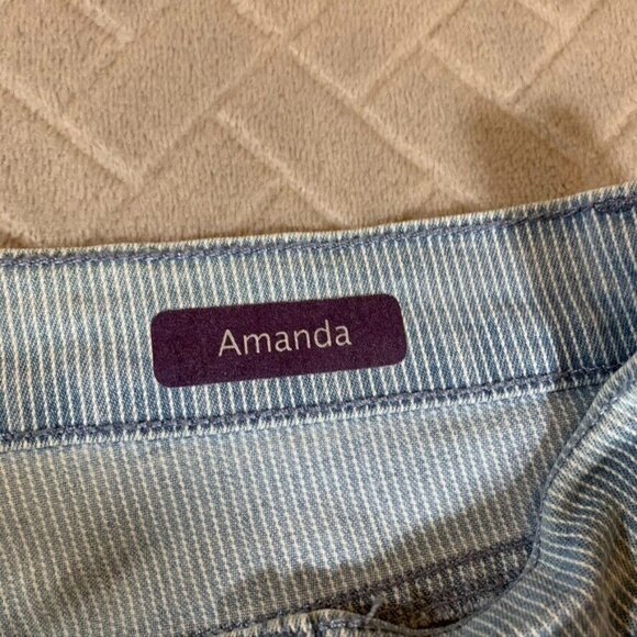 Gloria Vanderbilt Women 16 Denim Jeans Blue Striped Amanda Straight Crop Coastal - Picture 5 of 12